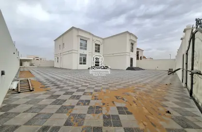 Villa - 6 Bedrooms - 6 Bathrooms for rent in Madinat Al Riyad - Abu Dhabi