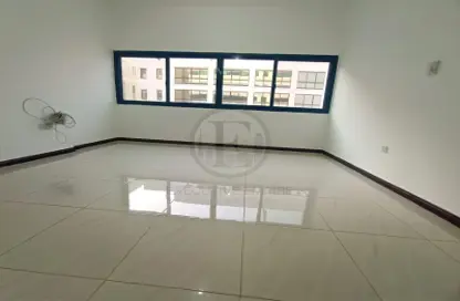 Apartment - 2 Bedrooms - 2 Bathrooms for rent in Electra Tower - Electra Street - Abu Dhabi