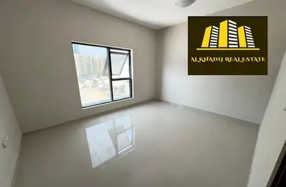 Apartment - 3 Bedrooms - 3 Bathrooms for rent in Al Rashidiya Towers - Al Rashidiya - Ajman Downtown - Ajman