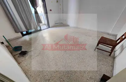 Apartment - 2 Bedrooms - 2 Bathrooms for rent in Zayd Bin Aslam Street - Abu shagara - Sharjah