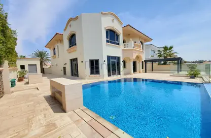 Villa - 5 Bedrooms - 6 Bathrooms for rent in Garden Homes Frond E - Garden Homes - Palm Jumeirah - Dubai