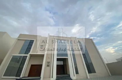 Villa - 6 Bedrooms - 7+ Bathrooms for rent in Madinat Al Riyad - Abu Dhabi