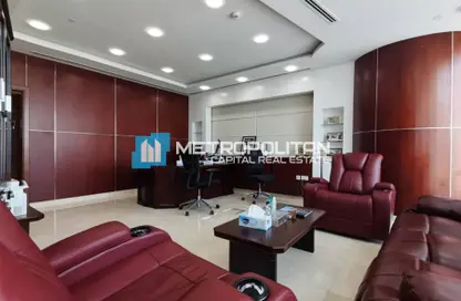 Office Space - Studio - 1 Bathroom for rent in Sky Tower - Shams Abu Dhabi - Al Reem Island - Abu Dhabi