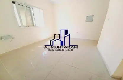 Apartment - 1 Bathroom for rent in Fire Station Road - Muwaileh - Sharjah