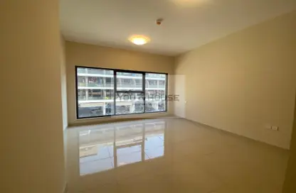 Villa - 3 Bedrooms - 5 Bathrooms for rent in District 16 - Jumeirah Village Circle - Dubai