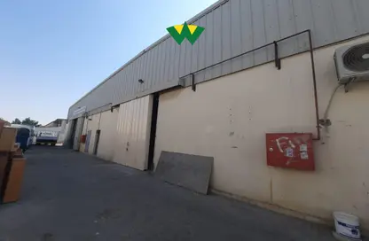 Warehouse - Studio - 2 Bathrooms for rent in M-26 - Mussafah Industrial Area - Mussafah - Abu Dhabi