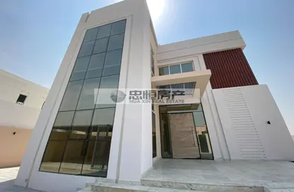 Villa - 5 Bedrooms - 6 Bathrooms for rent in Nad Al Sheba Villas - Nad Al Sheba 3 - Nad Al Sheba - Dubai