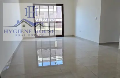 Apartment - 2 Bedrooms - 3 Bathrooms for rent in Beachfront - Al Zorah - Ajman