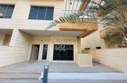 Villa - 4 Bedrooms - 6 Bathrooms for rent in Al Barsha South 4 - Al Barsha South - Al Barsha - Dubai