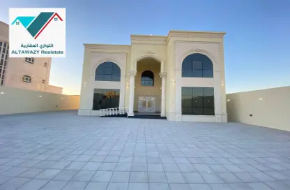 Villa - 6 Bedrooms for rent in Madinat Al Riyad - Abu Dhabi