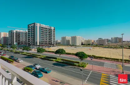 Apartment - 1 Bedroom - 1 Bathroom for sale in Mazaya 22 - Queue Point - Dubai Land - Dubai