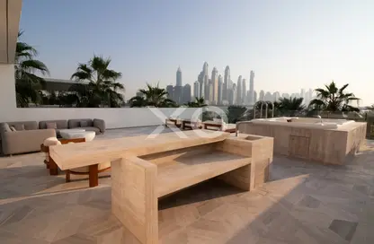 Villa - 5 Bedrooms - 6 Bathrooms for sale in FIVE Palm Jumeirah - Palm Jumeirah - Dubai