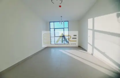 Apartment - 2 Bedrooms - 2 Bathrooms for rent in AlFalah - Muwaileh Commercial - Sharjah