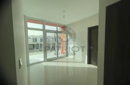 Townhouse - 3 Bedrooms - 3 Bathrooms for rent in Victoria - Damac Hills 2 - Dubai