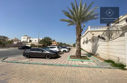 Villa - 2 Bedrooms - 2 Bathrooms for rent in Khalifa City - Abu Dhabi