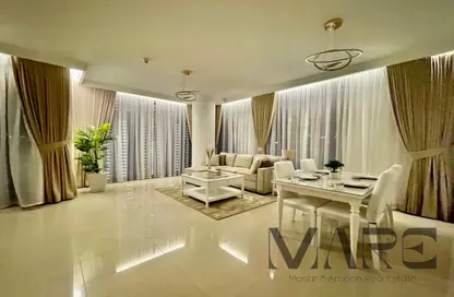 Apartment - 2 Bedrooms - 3 Bathrooms for sale in Boulevard Point - Downtown Dubai - Dubai