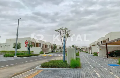 Townhouse - 2 Bedrooms - 4 Bathrooms for rent in Noya 2 - Noya - Yas Island - Abu Dhabi