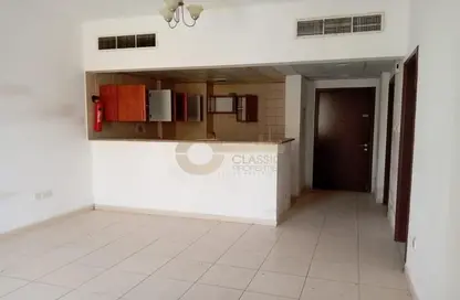 Apartment - 1 Bedroom - 2 Bathrooms for rent in IC1-EMR-10 - Emirates Cluster - International City - Dubai