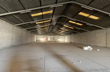 Warehouse - Studio - 5 Bathrooms for sale in Al Quoz Industrial Area - Al Quoz - Dubai