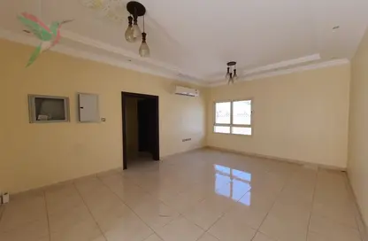 Villa - 2 Bedrooms - 2 Bathrooms for rent in Al Zaafaran - Al Khabisi - Al Ain