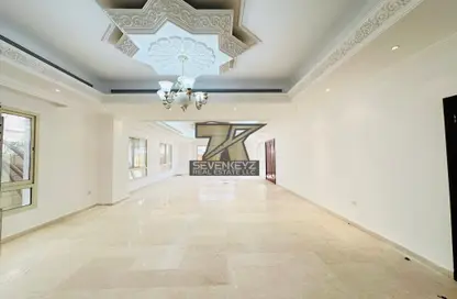 Villa - 7 Bedrooms for rent in Binal Jesrain - Between Two Bridges - Abu Dhabi