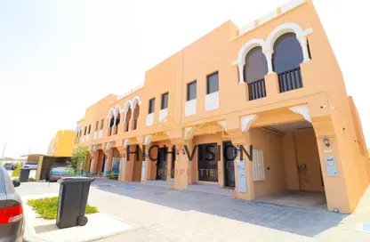 Villa - 2 Bedrooms - 2 Bathrooms for sale in Zone 7 - Hydra Village - Abu Dhabi