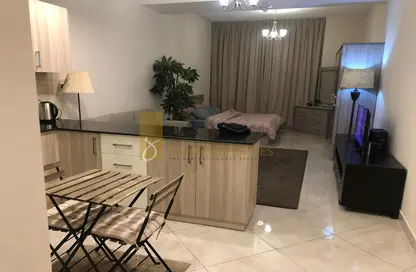 Apartment - 1 Bathroom for rent in Chaimaa Premiere - Jumeirah Village Circle - Dubai