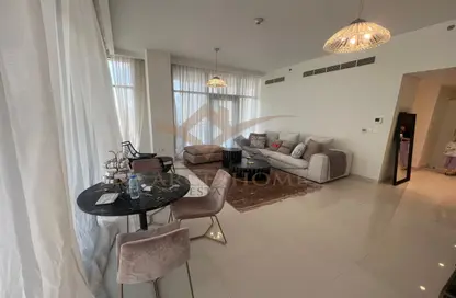 Apartment - 2 Bedrooms - 3 Bathrooms for rent in Boulevard Crescent 2 - BLVD Crescent - Downtown Dubai - Dubai