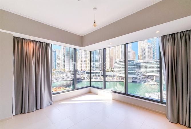 Apartment - 1 Bedroom - 2 Bathrooms for rent in Silverene Tower B - Silverene - Dubai Marina - Dubai