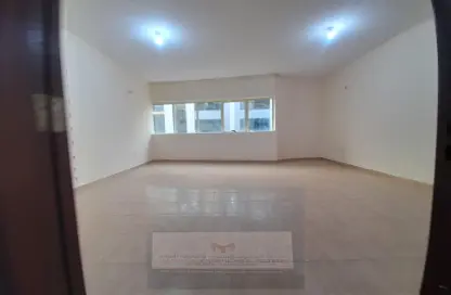 Apartment - 2 Bedrooms - 2 Bathrooms for rent in Shabiya 9 - Shabiya - Mussafah - Abu Dhabi