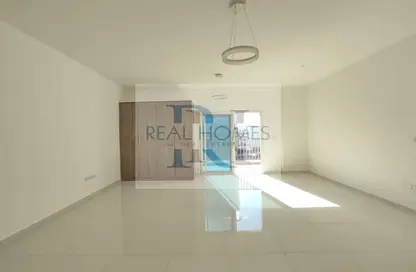 Apartment - 1 Bathroom for rent in Tasmeer Residence - Jumeirah Village Circle - Dubai