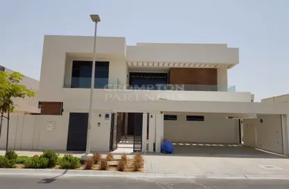 Villa - 5 Bedrooms - 6 Bathrooms for rent in West Yas - Yas Island - Abu Dhabi