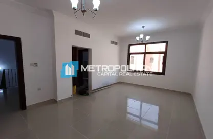 Villa - 4 Bedrooms - 5 Bathrooms for rent in MBK Al Qurm Compound - Al Qurm - Abu Dhabi