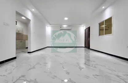 Apartment - Studio - 1 Bathroom for rent in Shakhbout City - Abu Dhabi