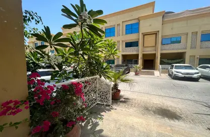 Apartment - 2 Bedrooms - 3 Bathrooms for rent in Between Two Bridges - Abu Dhabi