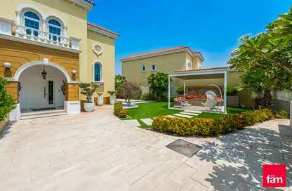 Villa - 3 Bedrooms - 4 Bathrooms for sale in Legacy - Jumeirah Park - Dubai