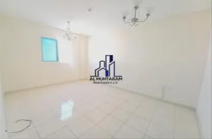 Apartment - 1 Bedroom - 1 Bathroom for rent in Al Qulaya'ah - Al Sharq - Sharjah