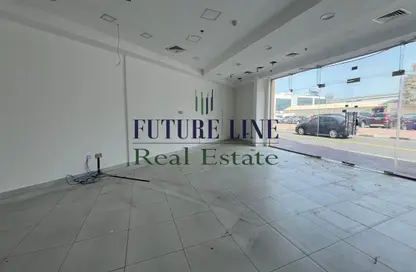 Shop - Studio - 1 Bathroom for rent in Al Karama - Dubai