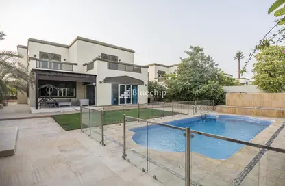 Villa - 4 Bedrooms - 5 Bathrooms for rent in Regional - Jumeirah Park - Dubai