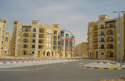 Apartment - 1 Bathroom for rent in IC1-EMR-02 - Emirates Cluster - International City - Dubai