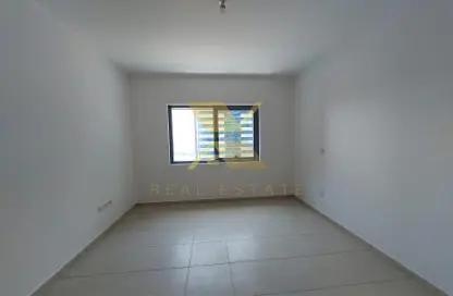 Apartment - 2 Bedrooms - 4 Bathrooms for rent in Cornich Al Khalidiya - Al Khalidiya - Abu Dhabi