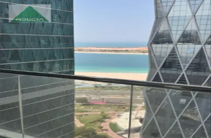 Apartment - 4 Bedrooms - 4 Bathrooms for rent in Baynuna Tower 2 - Corniche Road - Abu Dhabi