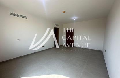 Villa - 3 Bedrooms - 5 Bathrooms for sale in Bloom Living - Zayed City (Khalifa City C) - Khalifa City - Abu Dhabi