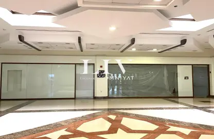 Retail - Studio for rent in The Square - Al Mamzar - Deira - Dubai