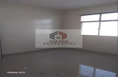 Apartment - 2 Bedrooms - 2 Bathrooms for rent in Al Khabisi - Al Ain