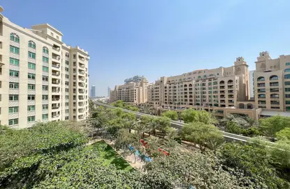 Apartment - 1 Bedroom - 2 Bathrooms for sale in Jash Hamad - Shoreline Apartments - Palm Jumeirah - Dubai