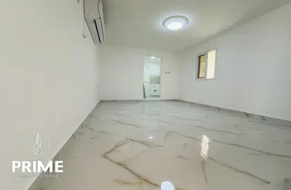 Apartment - Studio - 1 Bathroom for rent in Al Mushrif - Abu Dhabi