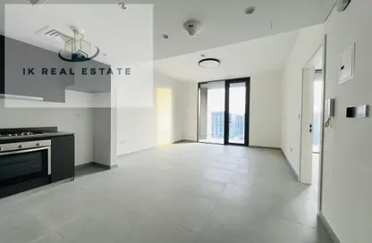 Apartment - 1 Bedroom - 2 Bathrooms for rent in Tiraz 3 - Aljada - Sharjah