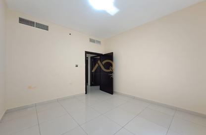 Apartment - 2 Bedrooms - 2 Bathrooms for rent in Al Nahda Complex - Al Nahda - Sharjah