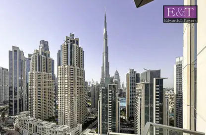 Apartment - 2 Bedrooms - 3 Bathrooms for rent in Vida Residence Downtown - Downtown Dubai - Dubai